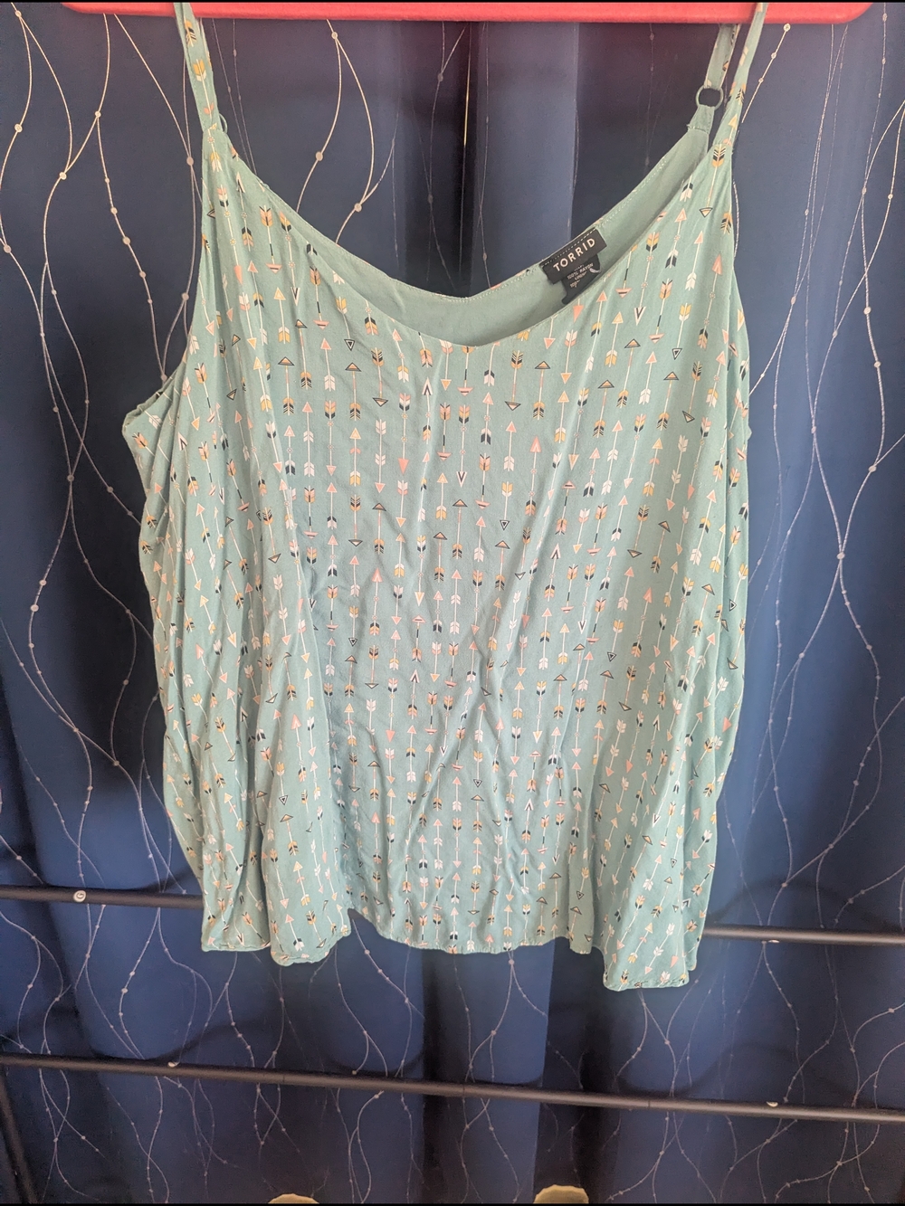 torrid mint green arrow print cami with adjustable straps